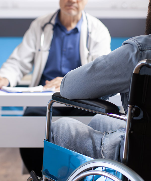 Assistance par le médecin expert du demandeur